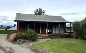 13 Caverhill Close